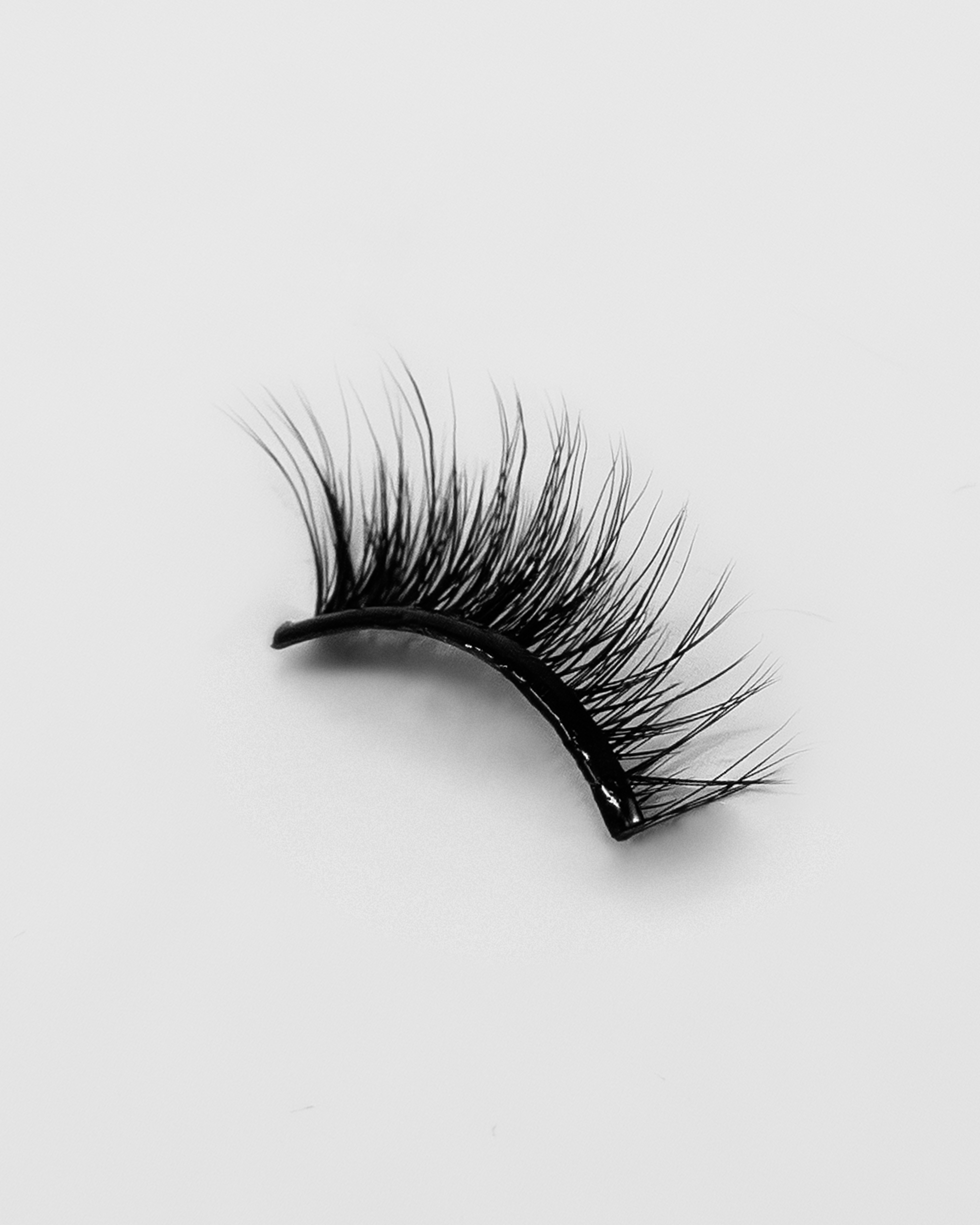Ebe Half Lashes - Rina - Cat's Eye