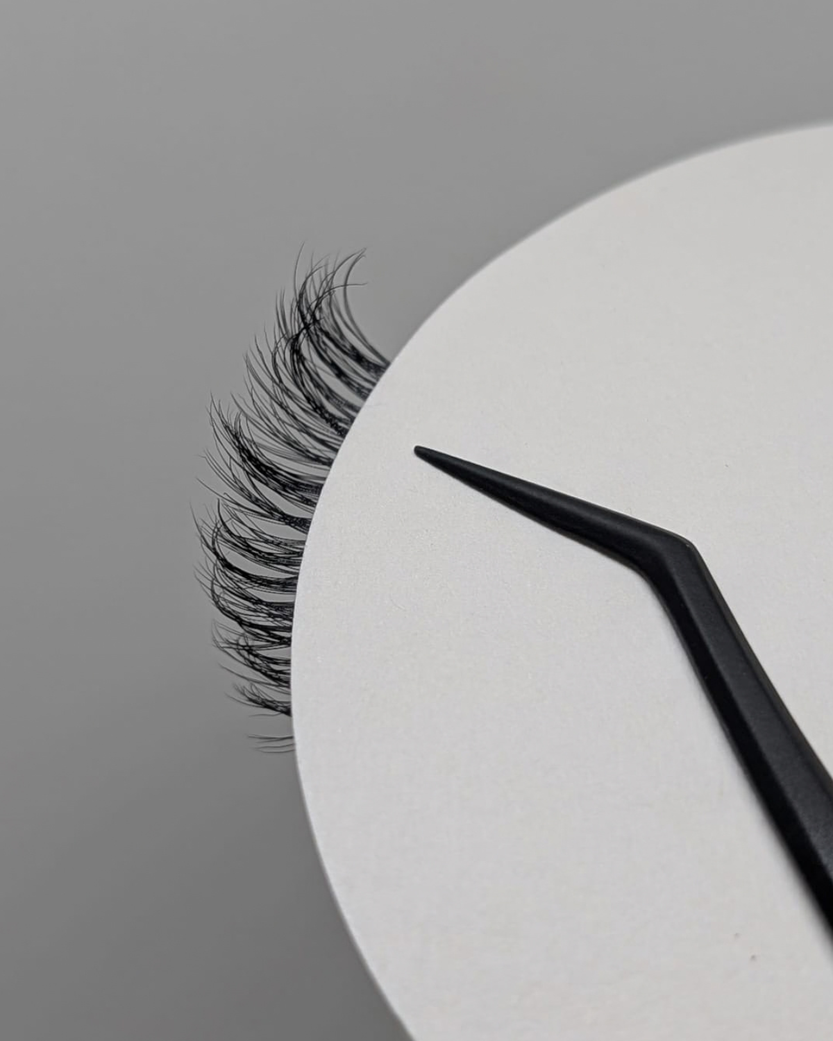 Edition Pre-glued Lash Clusters - Emme